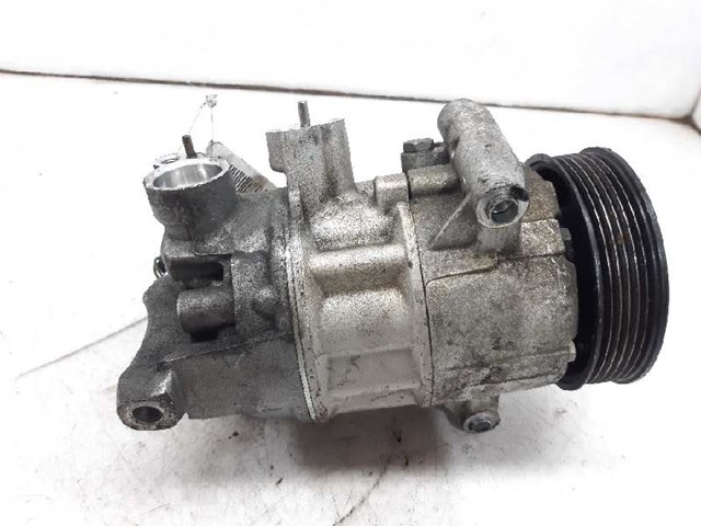 VAG 5Q0816803B Compresor de aire acondicionado  en stock Terrassa
