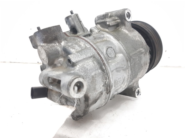 VAG 5Q0816803E Compresor de aire acondicionado  comprar en Albacete