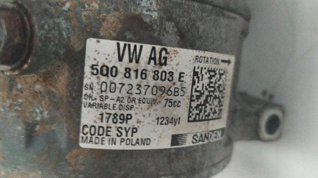 VAG 5Q0816803E Compresor de aire acondicionado  en stock Terrassa