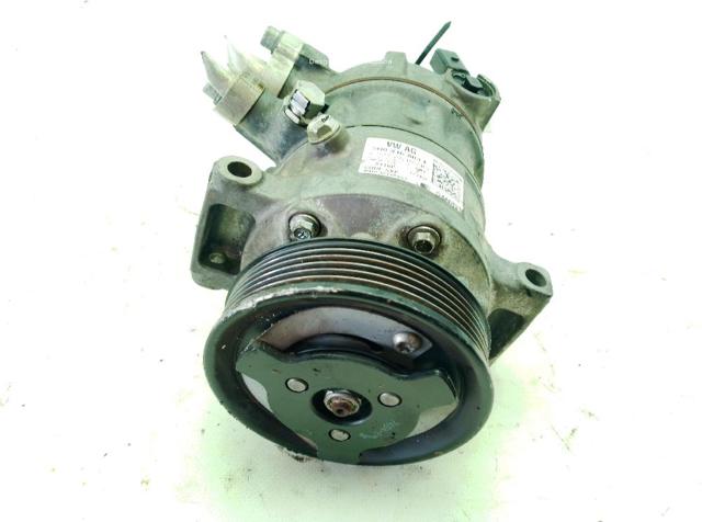 VAG 5Q0816803H Compresor de aire acondicionado  en stock Terrassa