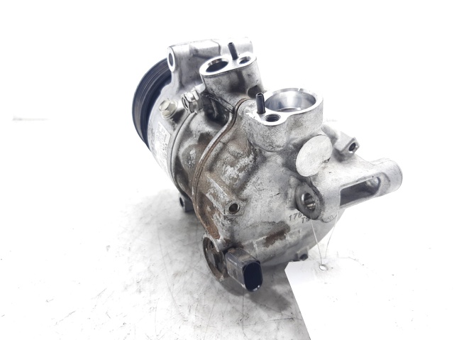 VAG 5Q0816803K Compresor de aire acondicionado  en stock Salamanca