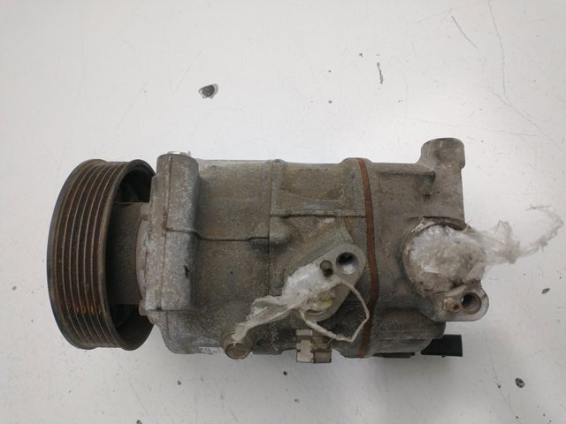 VAG 5Q0820803E Compresor de aire acondicionado  disponible Valladolid