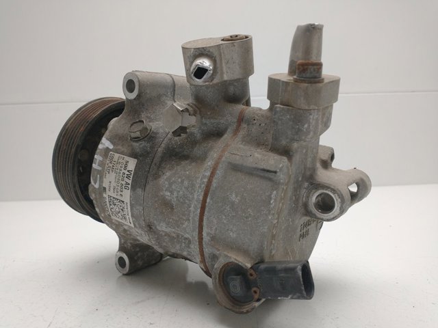 VAG 5Q0820803E Compresor de aire acondicionado  disponible Valladolid