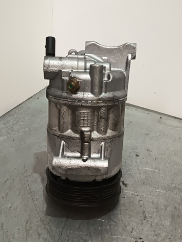 VAG 5Q0820803J Compresor de aire acondicionado  en stock Valencia