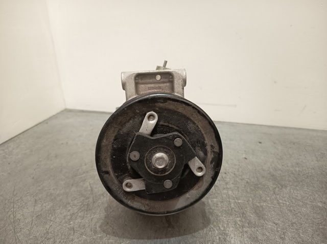 5Q0820803J Compresor de aire acondicionado  disponible Utrera