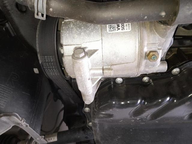 5Q0820803K Compresor de aire acondicionado  disponible Burgos