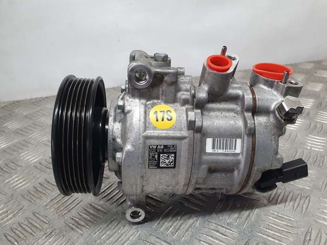VAG 5Q0820803K Compresor de aire acondicionado  en stock Salamanca