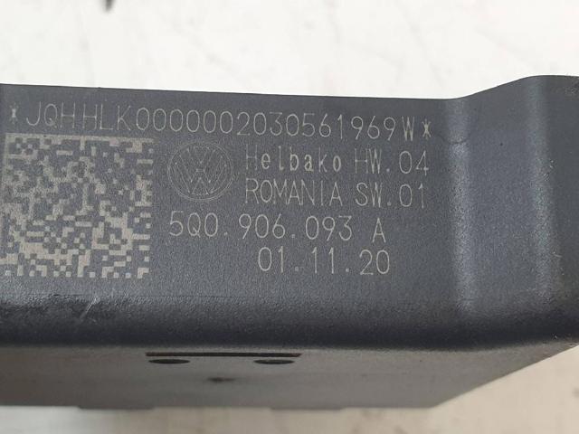 5Q0906093A VAG Módulo de control del motor de la bomba de combustible comprar Alcalá