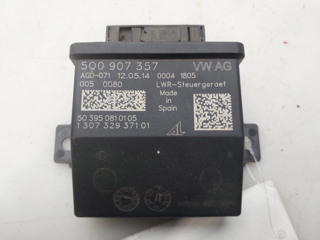 VAG 5Q0907357 Módulo de control de iluminación adaptativa (ECU)  en stock Terrassa