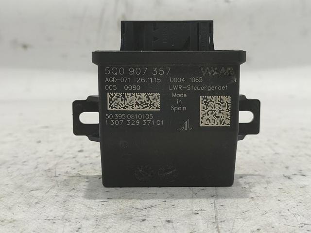 5Q0907357 VAG Módulo de control de iluminación adaptativa (ECU)  comprar en Lleida