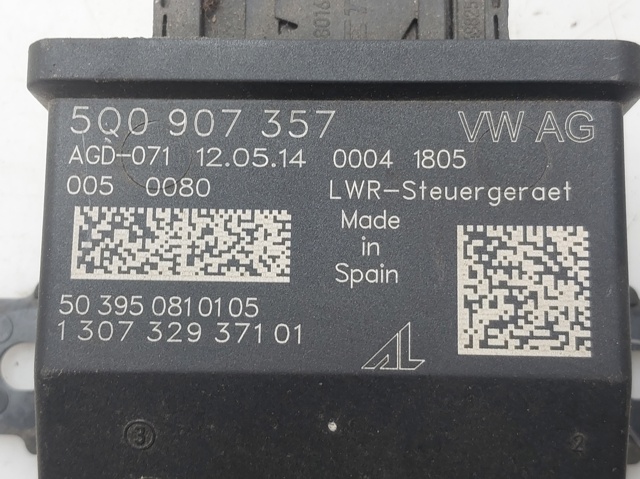 5Q0907357 Módulo de control de iluminación adaptativa (ECU) comprar Sevilla