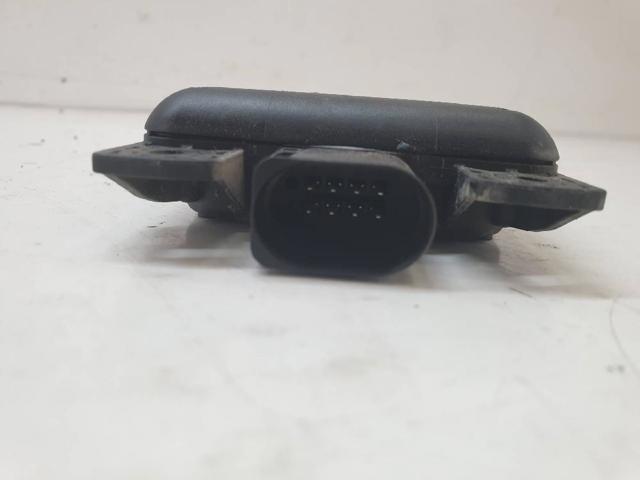 5Q0907685C Sensor de ángulo muerto trasero  en stock Sabadell