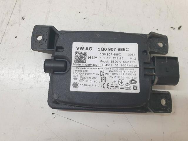 5Q0907685C Sensor de ángulo muerto trasero  disponible Utrera