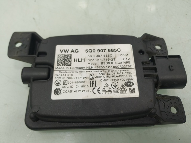 VAG 5Q0907685C Sensor de ángulo muerto trasero comprar Tarragona