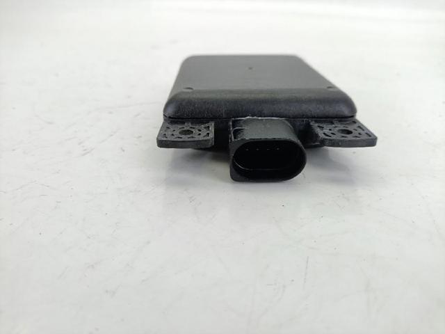 5Q0907686C Sensor de ángulo muerto trasero  disponible Utrera