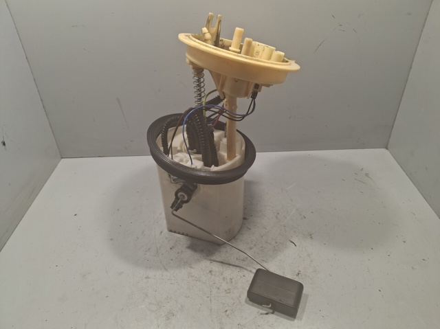 5Q0919050BC Módulo de bomba de combustible con sensor de nivel de combustible  comprar en Zaragoza