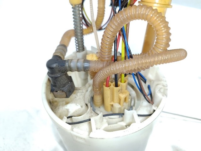 5Q0919050P VAG Bomba de gasolina comprar Madrid