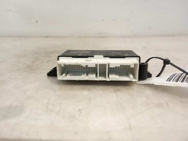 VAG 5Q0919294E Módulo de control del asistente de aparcamiento  en stock Terrassa