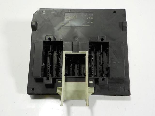 5Q0937084ACZ00 VAG