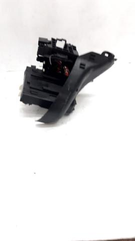 VAG 5Q0937615C Caja de fusibles trasera interior comprar Tarragona