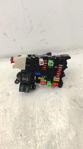 5Q0937615C Caja de fusibles trasera interior  comprar en Zaragoza