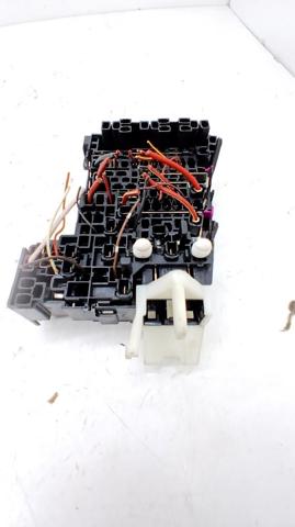 5Q0937615C VAG Caja de fusibles trasera interior  disponible Ourense