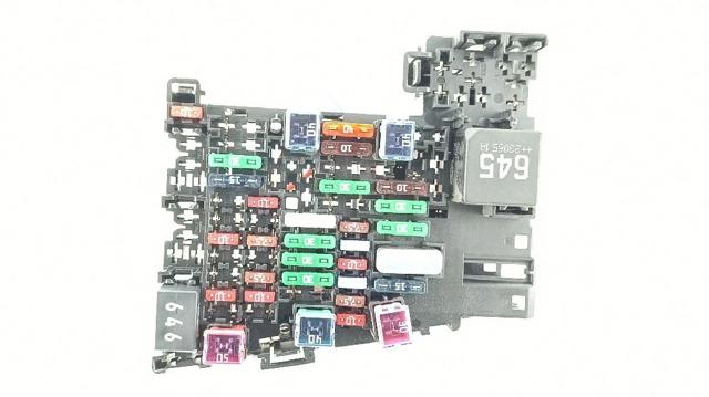 VAG 5Q0937615C Caja de fusibles trasera interior comprar Barcelona