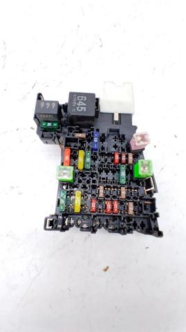 VAG 5Q0937615C Caja de fusibles trasera interior  en stock Terrassa