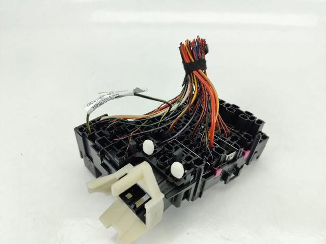 5Q0937615C VAG Caja de fusibles trasera interior comprar Alcalá