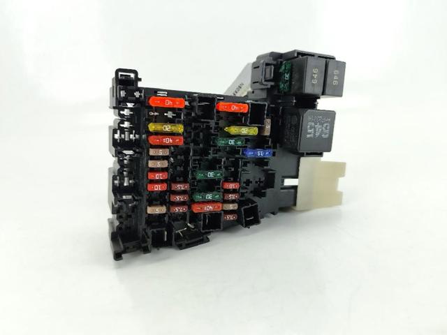 5Q0937615C VAG Caja de fusibles trasera interior comprar Bilbao
