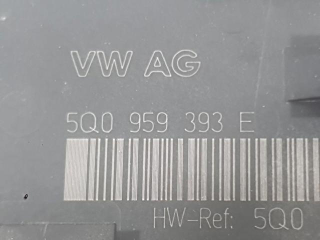 VAG 5Q0959393E Unidad de confort de la puerta delantera  en stock Valencia