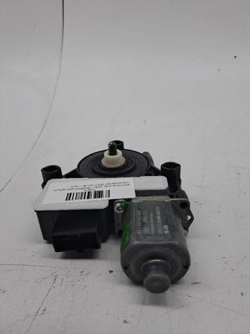 5Q0959407 Motor del elevalunas de la puerta trasera izquierda  en stock Castellón