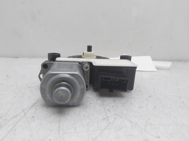 5Q0959408 VAG Motor del elevalunas de la puerta trasera derecha comprar Bilbao