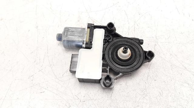 5Q0959408 VAG Motor del elevalunas de la puerta trasera derecha comprar Alcalá
