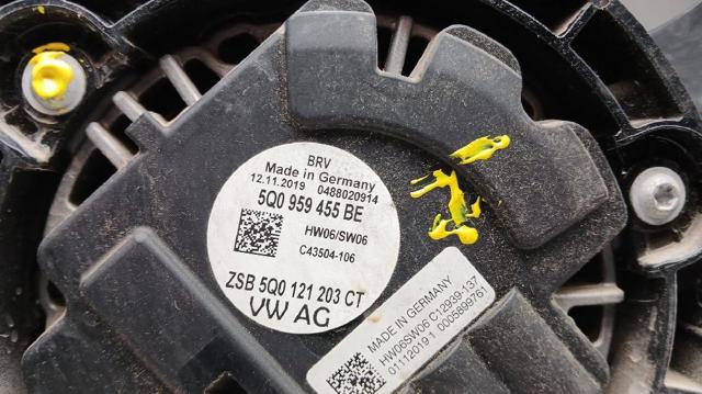 5Q0959455BE Difusor del radiador de refrigeración con motor y hélice  disponible Utrera