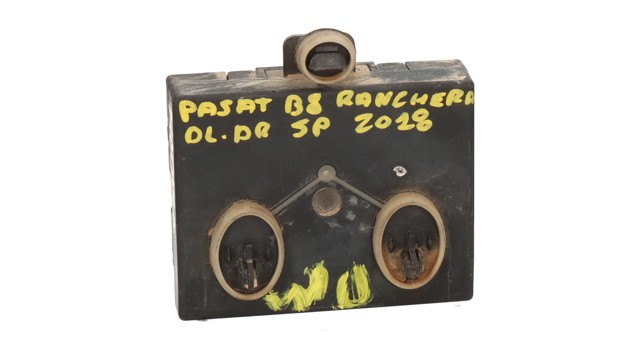 5Q0959592B Unidad de confort de la puerta delantera  comprar en Zaragoza