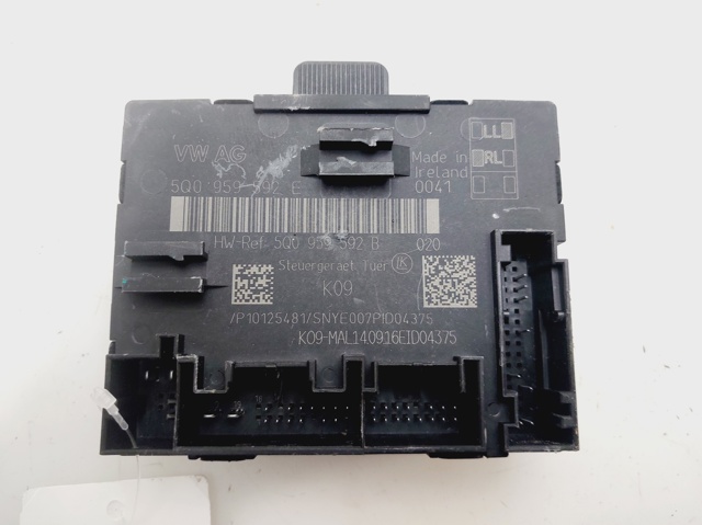 5Q0959592E VAG Unidad de confort de la puerta delantera  en stock Gandía
