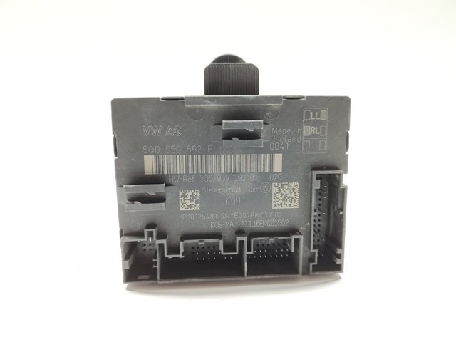 5Q0959592E VAG Unidad de confort de la puerta delantera comprar Madrid