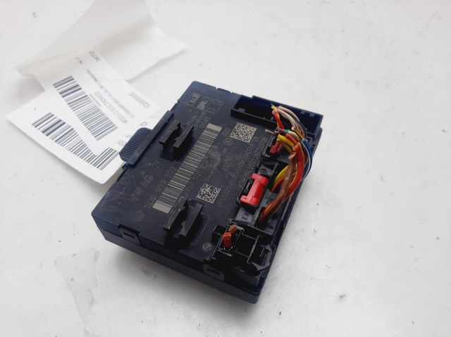 5Q0959592E VAG Unidad de confort de la puerta delantera comprar Madrid