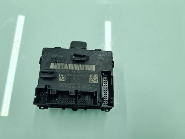 5Q0959592F Unidad de confort de la puerta delantera comprar Girona