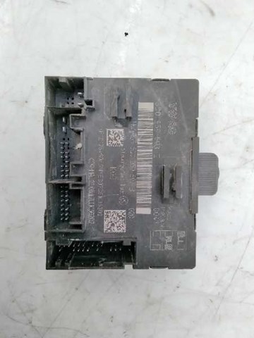 5Q0959593B Unidad de confort de la puerta delantera  disponible Burgos