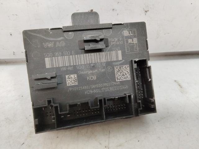 VAG 5Q0959593B Unidad de confort de la puerta delantera comprar Pamplona