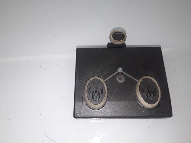5Q0959593E Unidad de confort de la puerta delantera  disponible Burgos