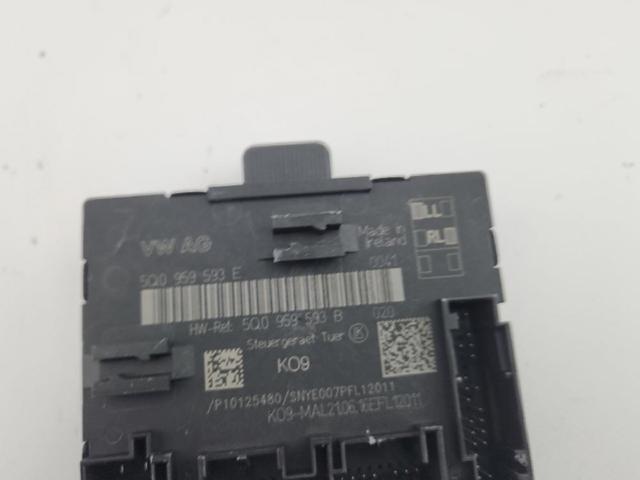 5Q0959593E Unidad de confort de la puerta delantera  en stock Sabadell
