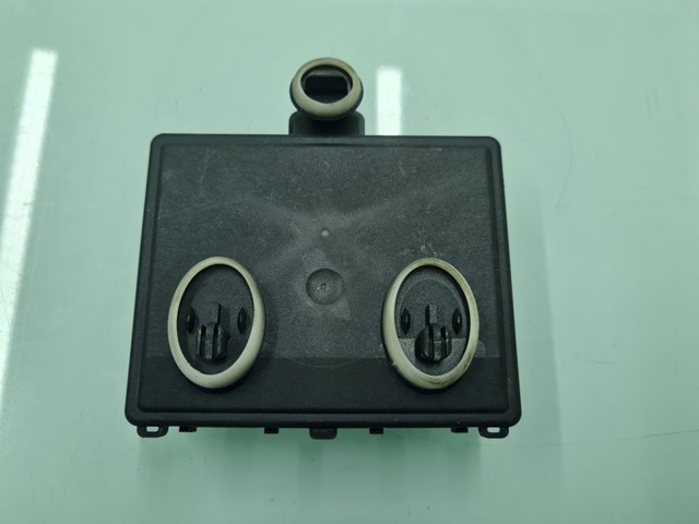 5Q0959593F Unidad de confort de la puerta delantera  disponible Utrera