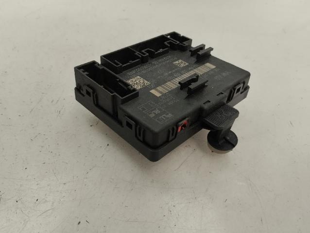 VAG 5Q0959593F Unidad de confort de la puerta delantera comprar Tarragona