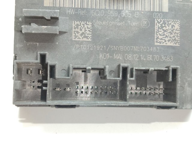 5Q0959595B Módulo de confort de la puerta trasera  disponible Utrera