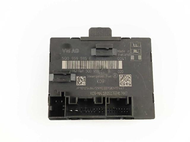 5Q0959595B Módulo de confort de la puerta trasera comprar Sevilla