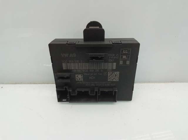 5Q0959595B VAG Módulo de confort de la puerta trasera comprar Madrid