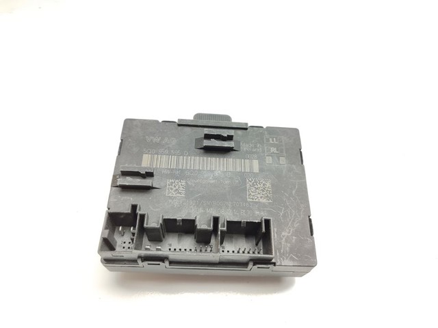 VAG 5Q0959595B Módulo de confort de la puerta trasera  en stock Salamanca